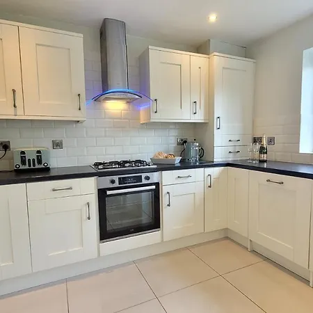 Alba House 3 Bed House With Parking Holiday home York