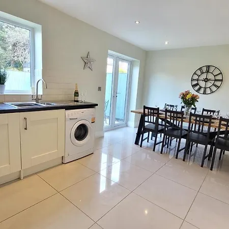Alba House 3 Bed House With Parking Holiday home York